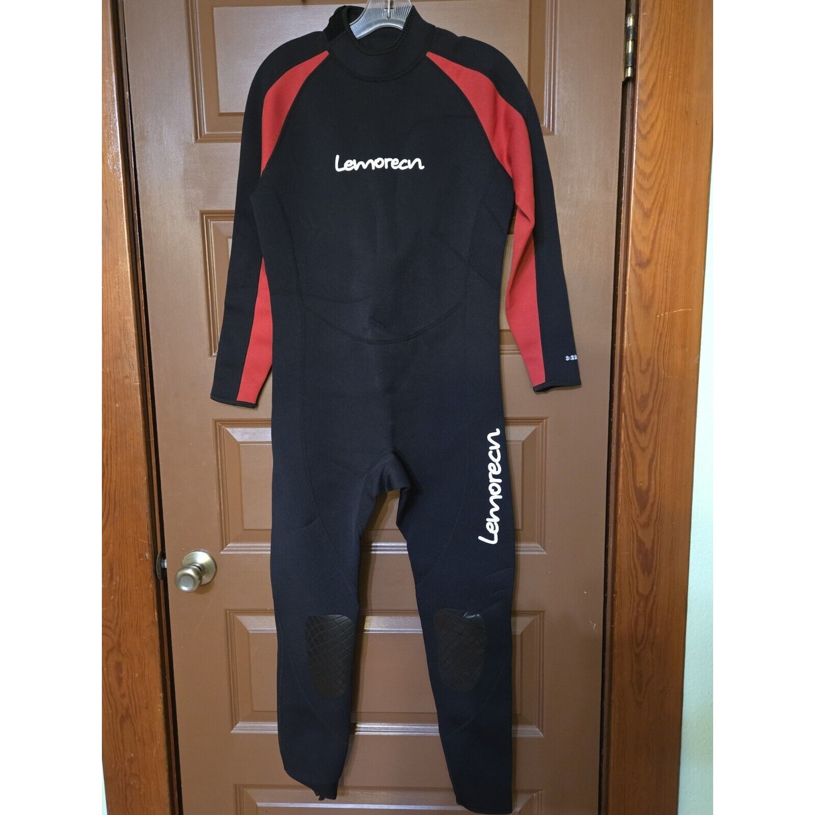 Lemorecn Wetsuit Mens Size Medium Black Red Neoprene Full Body Surfing 3/2mm Nwt